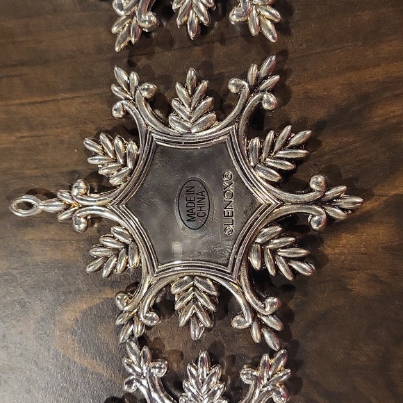 Lenox Sentiment Snowflakes Set of 3 Metal Ornaments - Picture 5 of 6